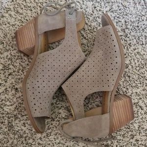 Lucky brand sandals